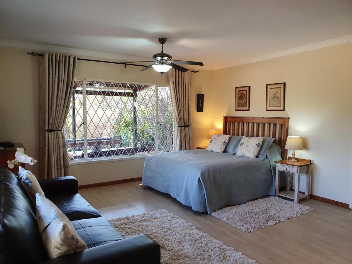 Pine Tree Lodge Midrand Εξωτερικό φωτογραφία