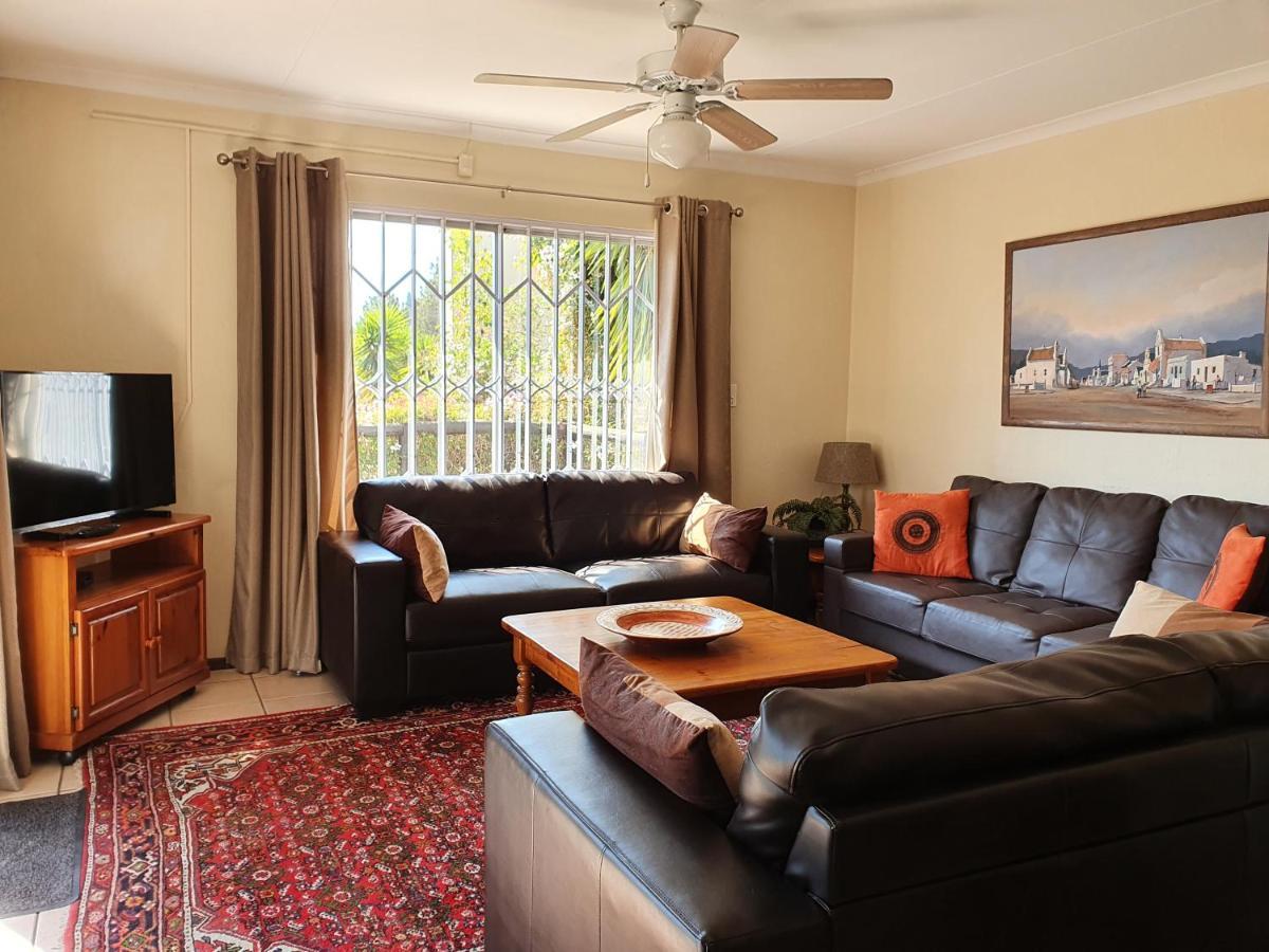 Pine Tree Lodge Midrand Εξωτερικό φωτογραφία