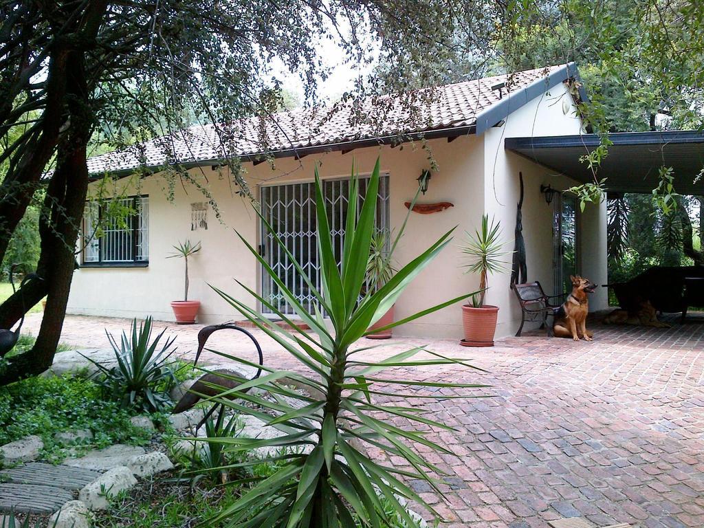 Pine Tree Lodge Midrand Εξωτερικό φωτογραφία