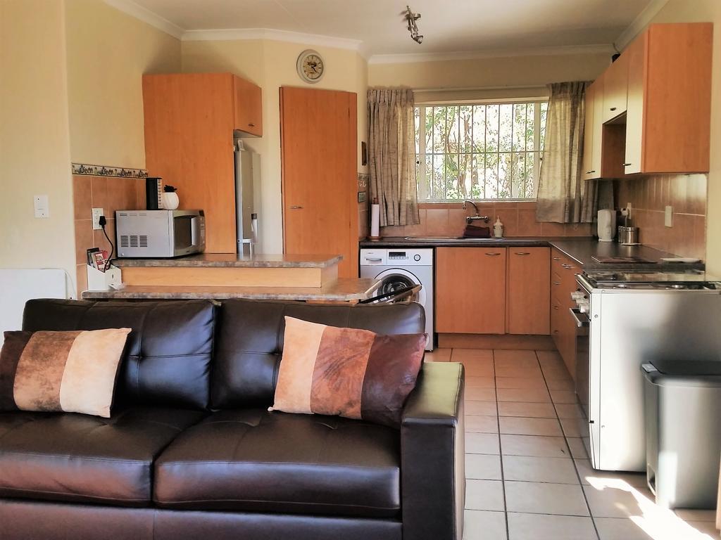Pine Tree Lodge Midrand Εξωτερικό φωτογραφία