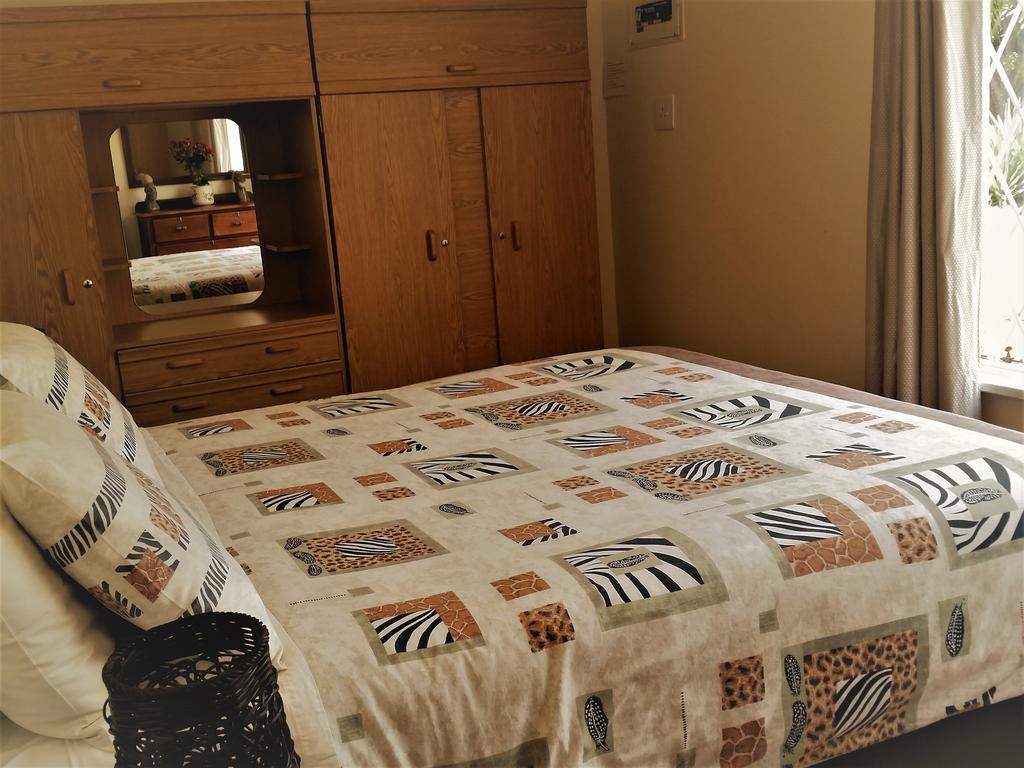 Pine Tree Lodge Midrand Εξωτερικό φωτογραφία
